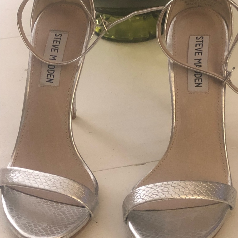 Steve Madden Silver Ankle Strap Stiletto Sandal 6M